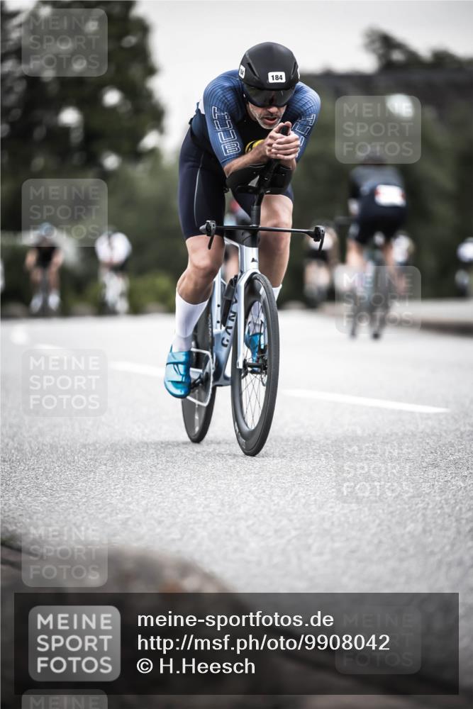 21.06.2026 - 29. Vierlanden-Triathlon H.Heesch http://msf.ph/oto/9908042 21.06.2026 10:26:51 Radfahren 112, 164, 184, 388 meine-sportfotos.de