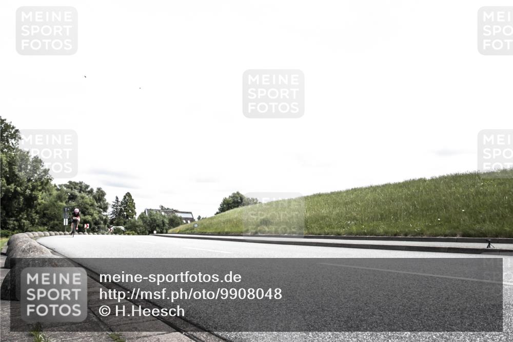 21.06.2026 - 29. Vierlanden-Triathlon H.Heesch http://msf.ph/oto/9908048 21.06.2026 13:34:27 Radfahren 1038, 1057, 1073, 1095, 1098 meine-sportfotos.de