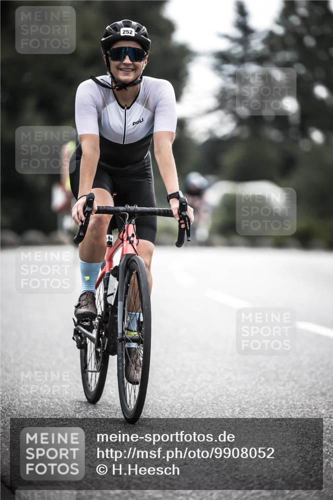 21.06.2026 - 29. Vierlanden-Triathlon H.Heesch http://msf.ph/oto/9908052 21.06.2026 09:23:46 Radfahren 131, 155, 166, 252, 264, 266, 301 meine-sportfotos.de