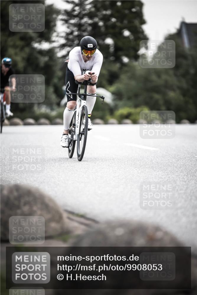 21.06.2026 - 29. Vierlanden-Triathlon H.Heesch http://msf.ph/oto/9908053 21.06.2026 10:26:55 Radfahren 112, 164, 388 meine-sportfotos.de
