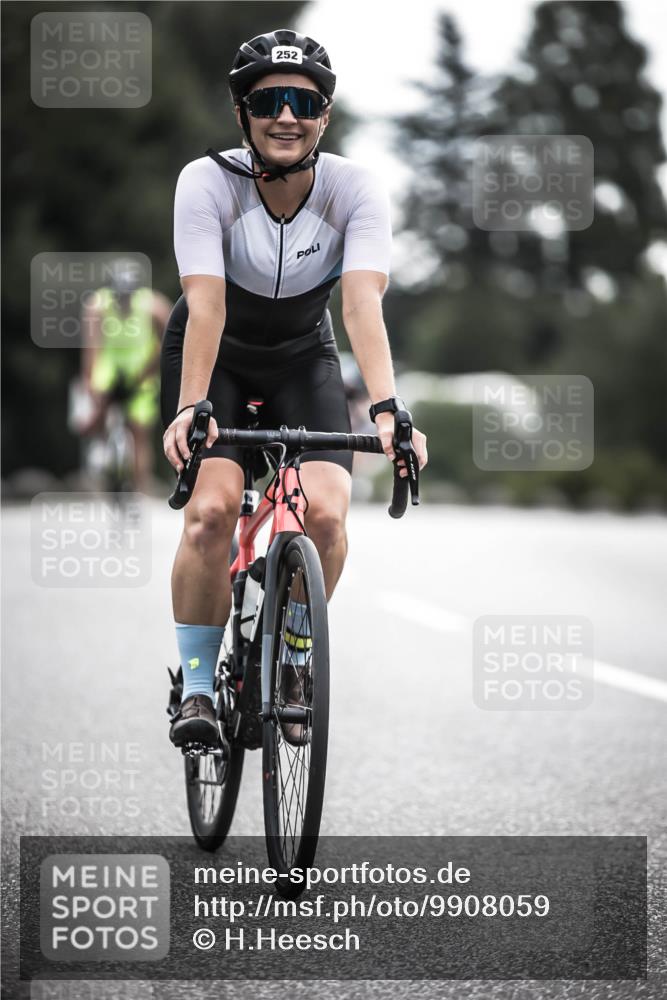 21.06.2026 - 29. Vierlanden-Triathlon H.Heesch http://msf.ph/oto/9908059 21.06.2026 09:23:46 Radfahren 131, 155, 166, 252, 264, 266, 301 meine-sportfotos.de