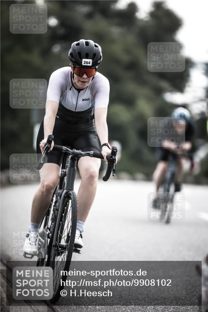 21.06.2026 - 29. Vierlanden-Triathlon H.Heesch http://msf.ph/oto/9908102 21.06.2026 09:23:50 Radfahren 155, 166, 175, 252, 264, 301 meine-sportfotos.de