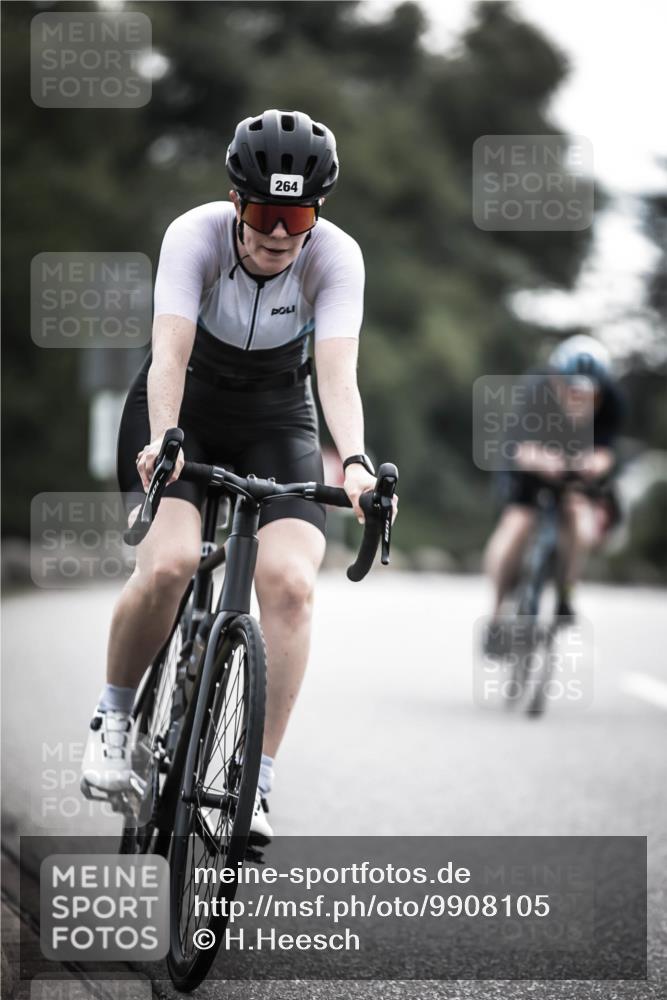 21.06.2026 - 29. Vierlanden-Triathlon H.Heesch http://msf.ph/oto/9908105 21.06.2026 09:23:50 Radfahren 155, 166, 175, 252, 264, 301 meine-sportfotos.de