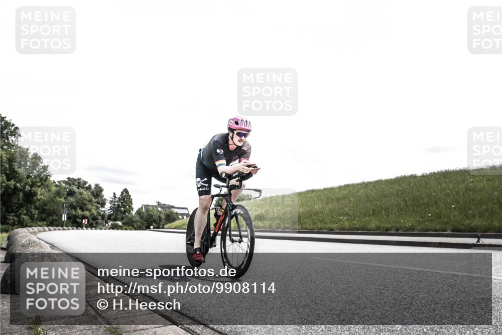 21.06.2026 - 29. Vierlanden-Triathlon H.Heesch http://msf.ph/oto/9908114 21.06.2026 13:34:29 Radfahren 1038, 1057, 1073, 1095 meine-sportfotos.de
