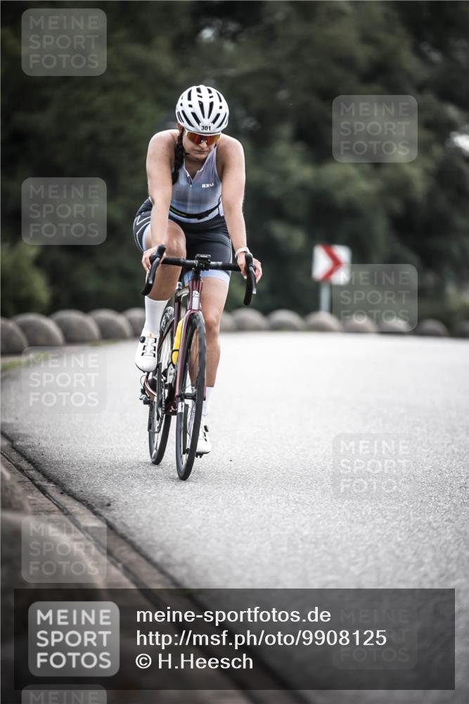 21.06.2026 - 29. Vierlanden-Triathlon H.Heesch http://msf.ph/oto/9908125 21.06.2026 09:23:52 Radfahren 155, 166, 175, 264, 301 meine-sportfotos.de