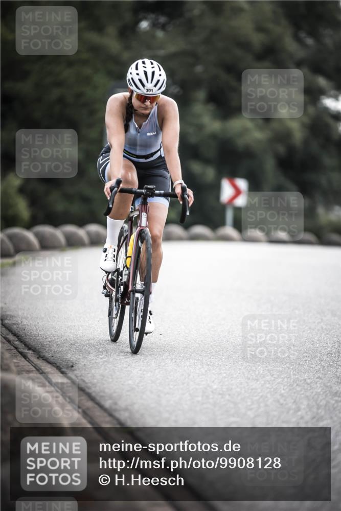21.06.2026 - 29. Vierlanden-Triathlon H.Heesch http://msf.ph/oto/9908128 21.06.2026 09:23:52 Radfahren 155, 166, 175, 264, 301 meine-sportfotos.de