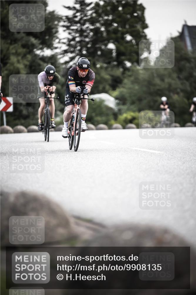 21.06.2026 - 29. Vierlanden-Triathlon H.Heesch http://msf.ph/oto/9908135 21.06.2026 10:27:03 Radfahren 43, 45, 64, 108, 128, 600, 624 meine-sportfotos.de