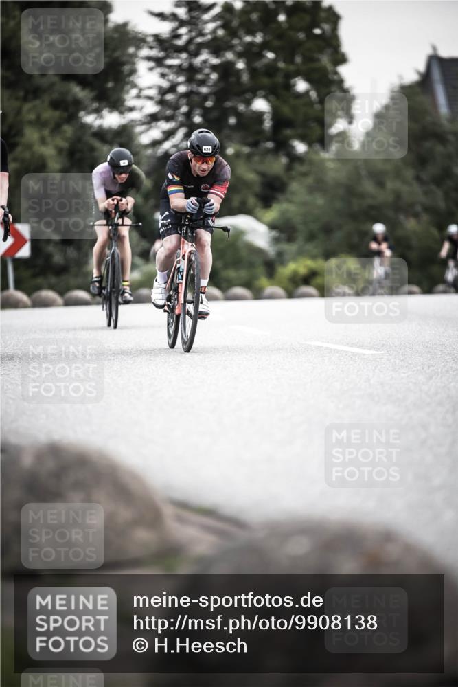 21.06.2026 - 29. Vierlanden-Triathlon H.Heesch http://msf.ph/oto/9908138 21.06.2026 10:27:03 Radfahren 43, 45, 64, 108, 128, 600, 624 meine-sportfotos.de