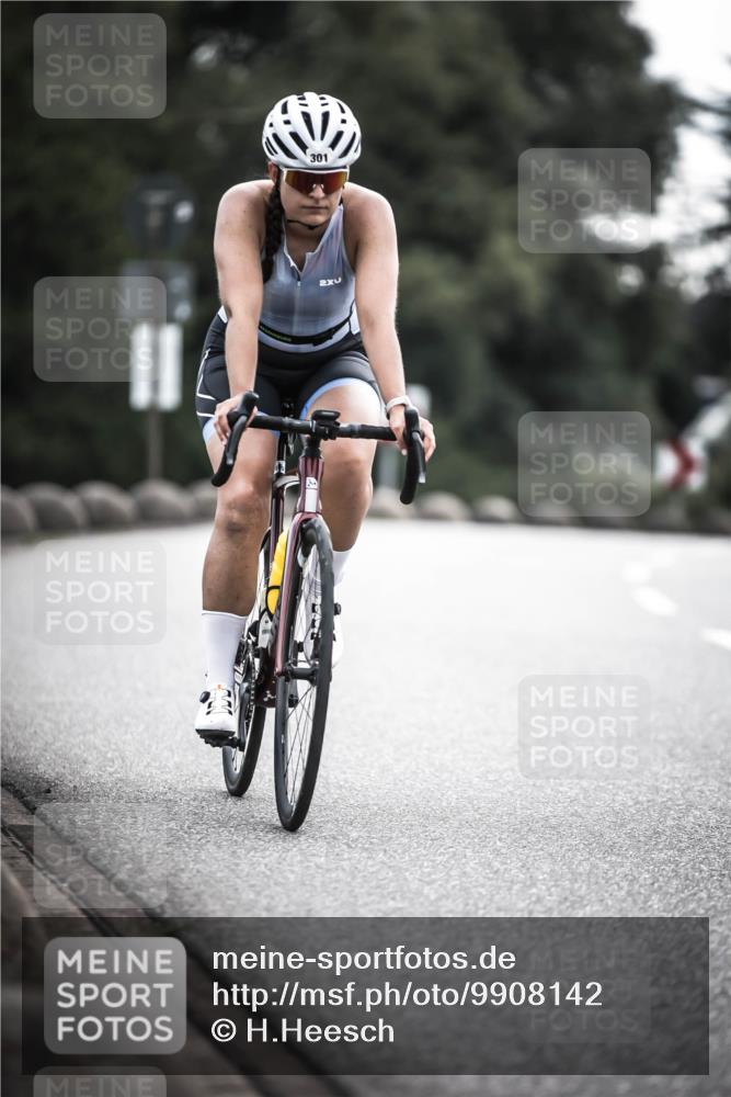 21.06.2026 - 29. Vierlanden-Triathlon H.Heesch http://msf.ph/oto/9908142 21.06.2026 09:23:53 Radfahren 155, 175, 264, 301 meine-sportfotos.de
