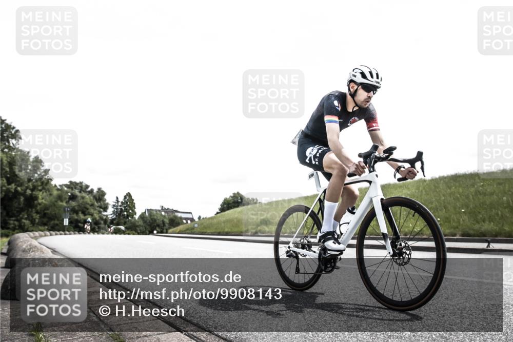 21.06.2026 - 29. Vierlanden-Triathlon H.Heesch http://msf.ph/oto/9908143 21.06.2026 13:37:43 Radfahren 1096 meine-sportfotos.de
