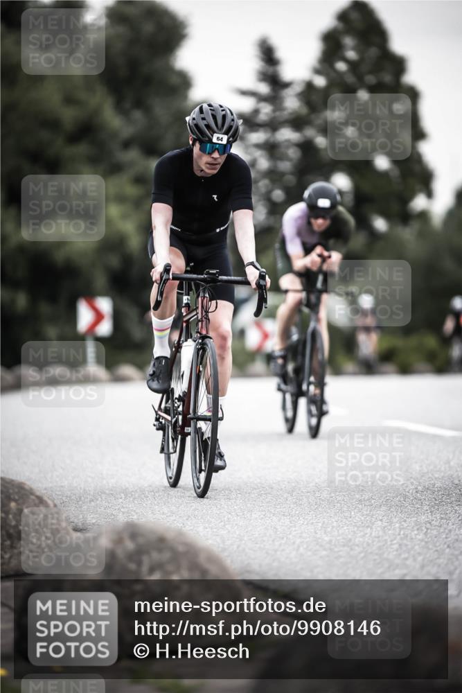 21.06.2026 - 29. Vierlanden-Triathlon H.Heesch http://msf.ph/oto/9908146 21.06.2026 10:27:04 Radfahren 43, 45, 64, 108, 128, 517, 600, 624 meine-sportfotos.de