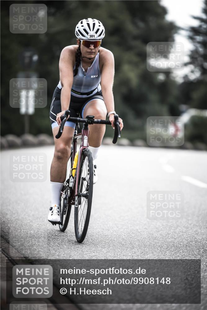 21.06.2026 - 29. Vierlanden-Triathlon H.Heesch http://msf.ph/oto/9908148 21.06.2026 09:23:53 Radfahren 155, 175, 264, 301 meine-sportfotos.de