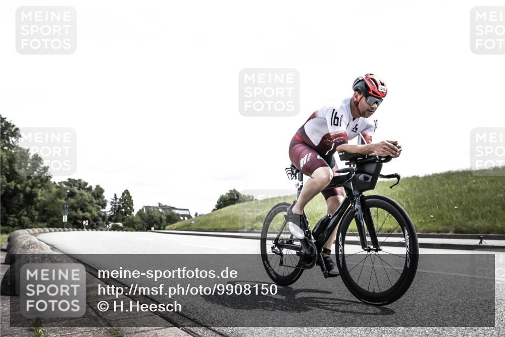 21.06.2026 - 29. Vierlanden-Triathlon H.Heesch http://msf.ph/oto/9908150 21.06.2026 13:38:07 Radfahren 1228 meine-sportfotos.de