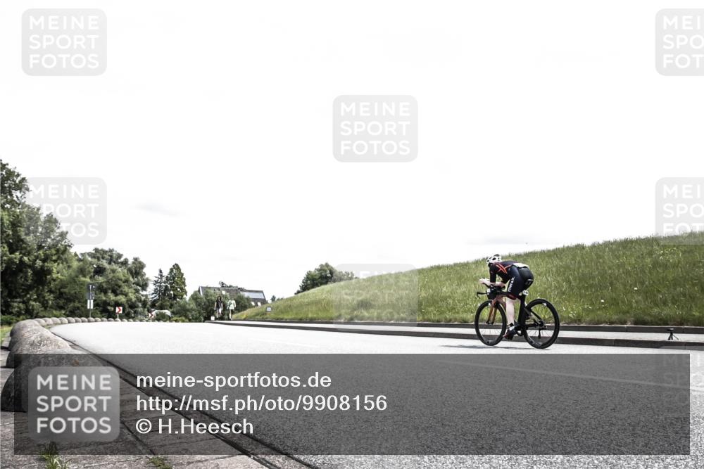 21.06.2026 - 29. Vierlanden-Triathlon H.Heesch http://msf.ph/oto/9908156 21.06.2026 13:42:24 Radfahren  meine-sportfotos.de