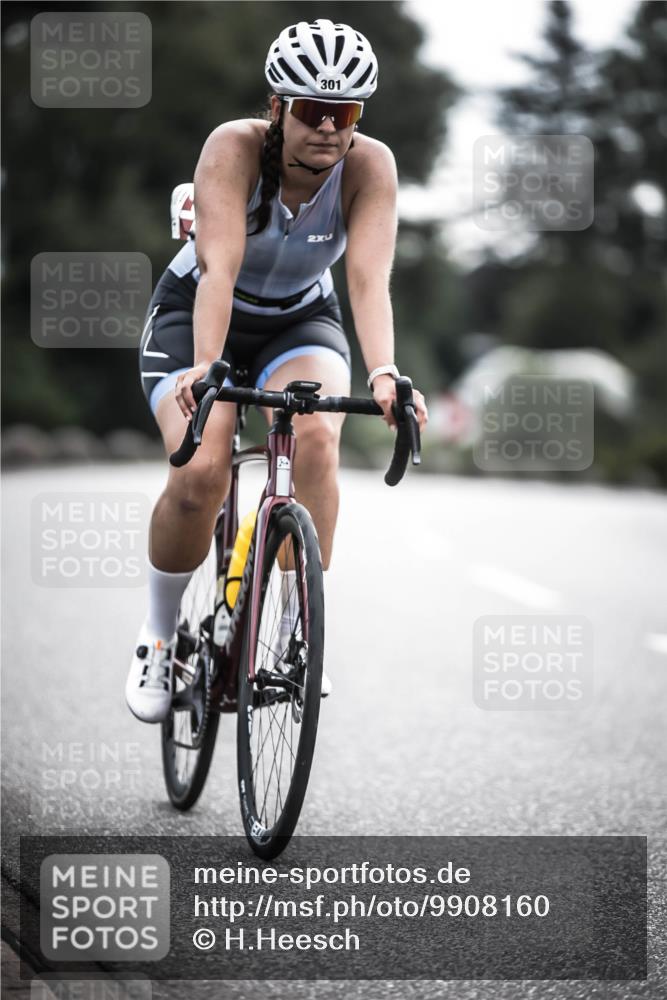 21.06.2026 - 29. Vierlanden-Triathlon H.Heesch http://msf.ph/oto/9908160 21.06.2026 09:23:53 Radfahren 155, 175, 264, 301 meine-sportfotos.de