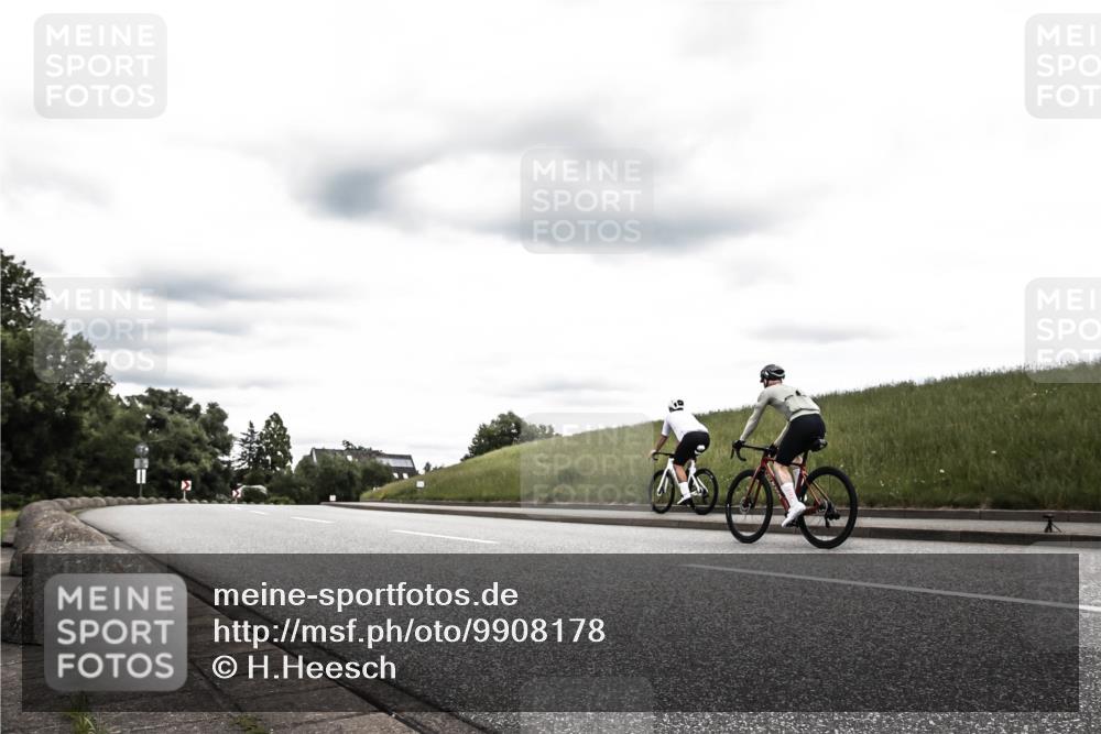 21.06.2026 - 29. Vierlanden-Triathlon H.Heesch http://msf.ph/oto/9908178 21.06.2026 14:34:29 Radfahren  meine-sportfotos.de