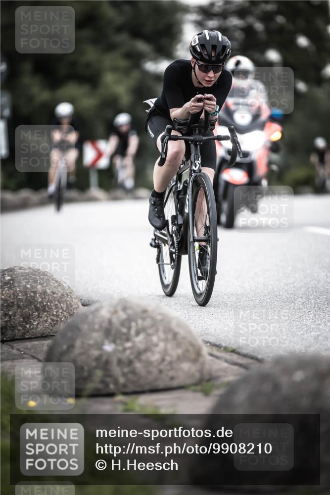 21.06.2026 - 29. Vierlanden-Triathlon H.Heesch http://msf.ph/oto/9908210 21.06.2026 10:27:08 Radfahren 24, 43, 45, 64, 89, 108, 486, 517, 600 meine-sportfotos.de