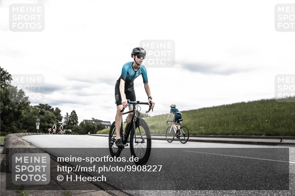 21.06.2026 - 29. Vierlanden-Triathlon H.Heesch http://msf.ph/oto/9908227 21.06.2026 14:42:32 Radfahren 1247, 1251, 1252 meine-sportfotos.de