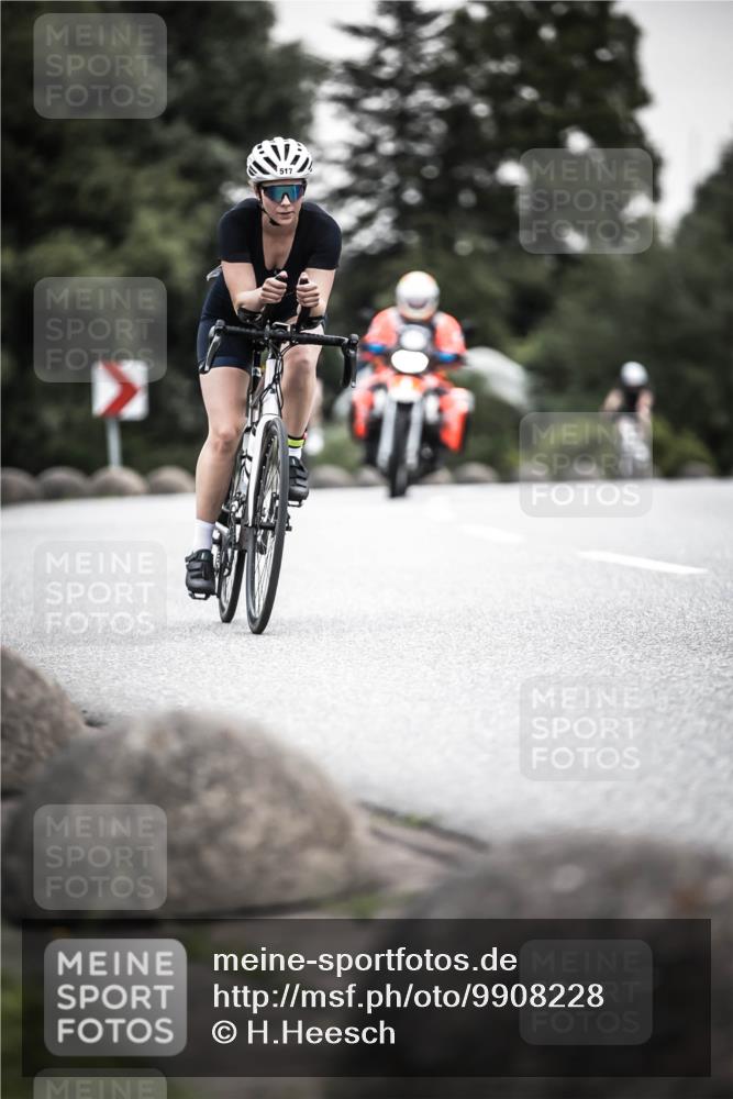 21.06.2026 - 29. Vierlanden-Triathlon H.Heesch http://msf.ph/oto/9908228 21.06.2026 10:27:10 Radfahren 24, 43, 89, 108, 486, 517, 600 meine-sportfotos.de