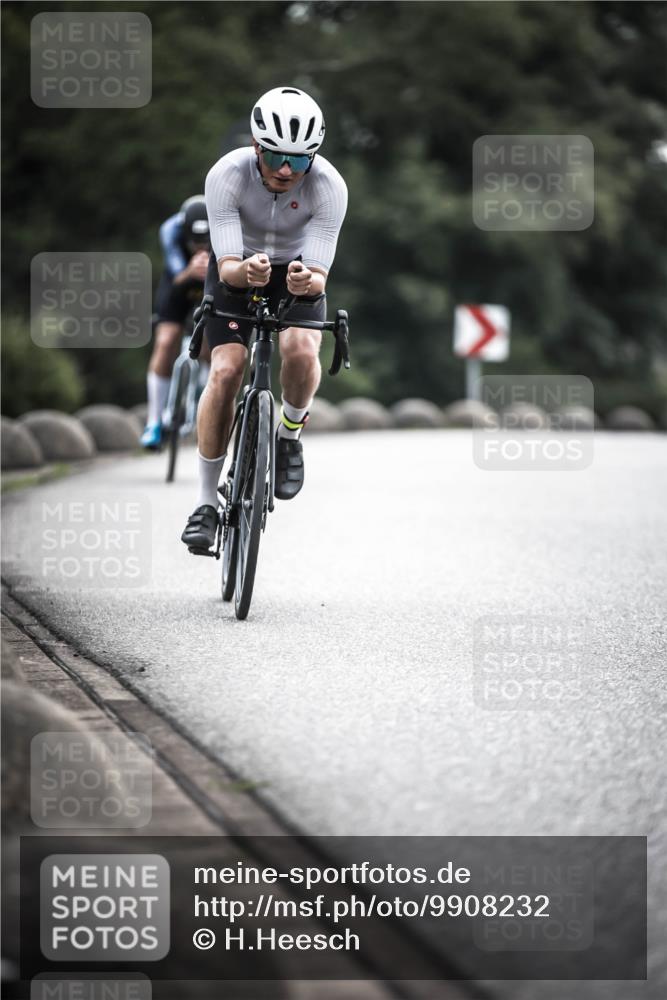 21.06.2026 - 29. Vierlanden-Triathlon H.Heesch http://msf.ph/oto/9908232 21.06.2026 09:24:08 Radfahren 62, 145, 184 meine-sportfotos.de