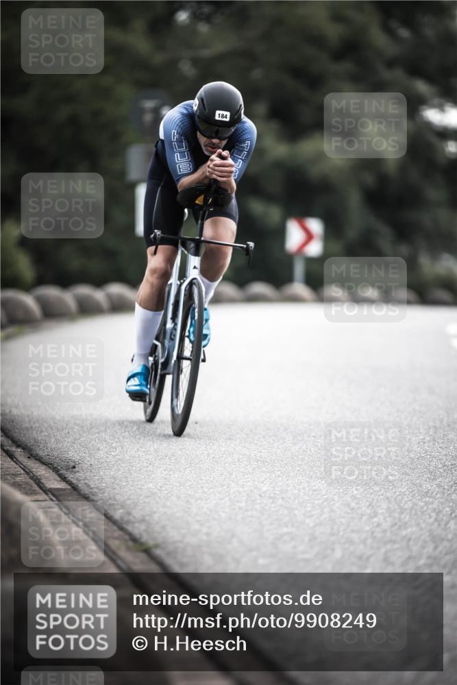 21.06.2026 - 29. Vierlanden-Triathlon H.Heesch http://msf.ph/oto/9908249 21.06.2026 09:24:09 Radfahren 62, 145, 184 meine-sportfotos.de