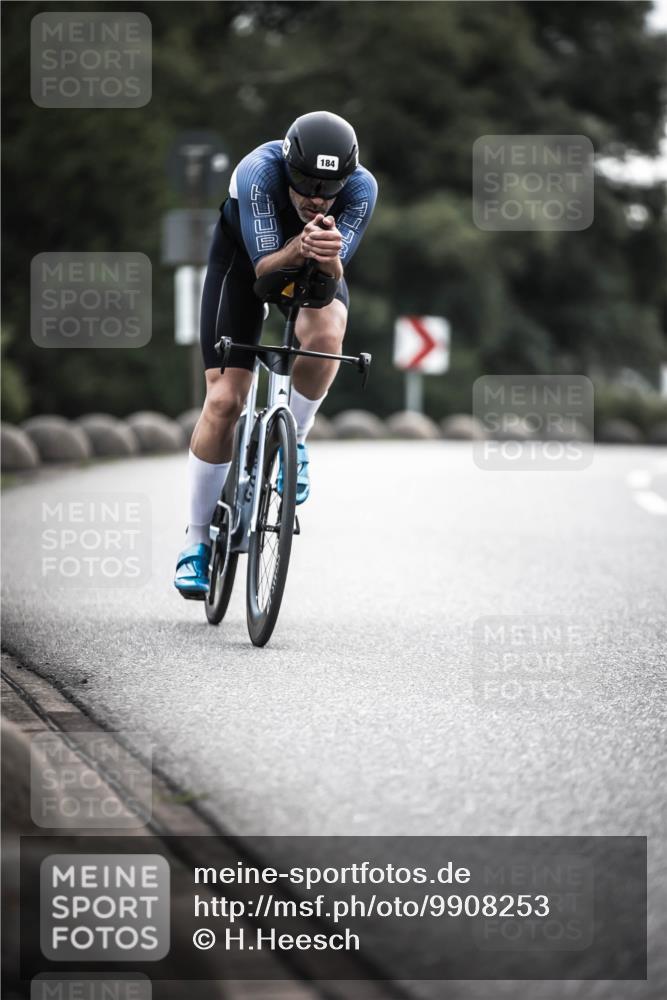 21.06.2026 - 29. Vierlanden-Triathlon H.Heesch http://msf.ph/oto/9908253 21.06.2026 09:24:09 Radfahren 62, 145, 184 meine-sportfotos.de