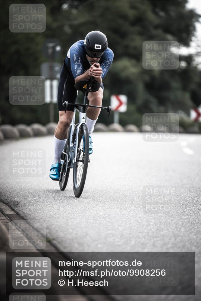 21.06.2026 - 29. Vierlanden-Triathlon H.Heesch http://msf.ph/oto/9908256 21.06.2026 09:24:09 Radfahren 62, 145, 184 meine-sportfotos.de