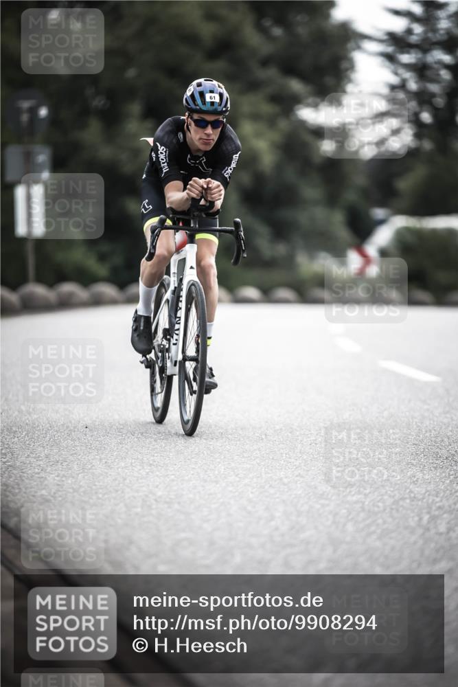 21.06.2026 - 29. Vierlanden-Triathlon H.Heesch http://msf.ph/oto/9908294 21.06.2026 09:24:54 Radfahren 39, 44, 61, 199 meine-sportfotos.de