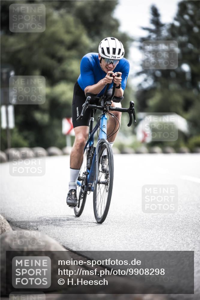 21.06.2026 - 29. Vierlanden-Triathlon H.Heesch http://msf.ph/oto/9908298 21.06.2026 11:45:05 Radfahren 255, 696 meine-sportfotos.de