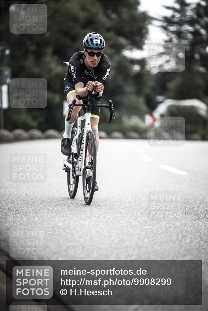 21.06.2026 - 29. Vierlanden-Triathlon H.Heesch http://msf.ph/oto/9908299 21.06.2026 09:24:55 Radfahren 39, 44, 61, 199 meine-sportfotos.de