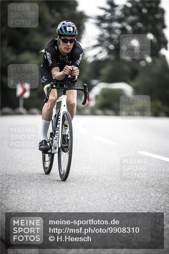 21.06.2026 - 29. Vierlanden-Triathlon H.Heesch http://msf.ph/oto/9908310 21.06.2026 09:24:55 Radfahren 39, 44, 61, 199 meine-sportfotos.de
