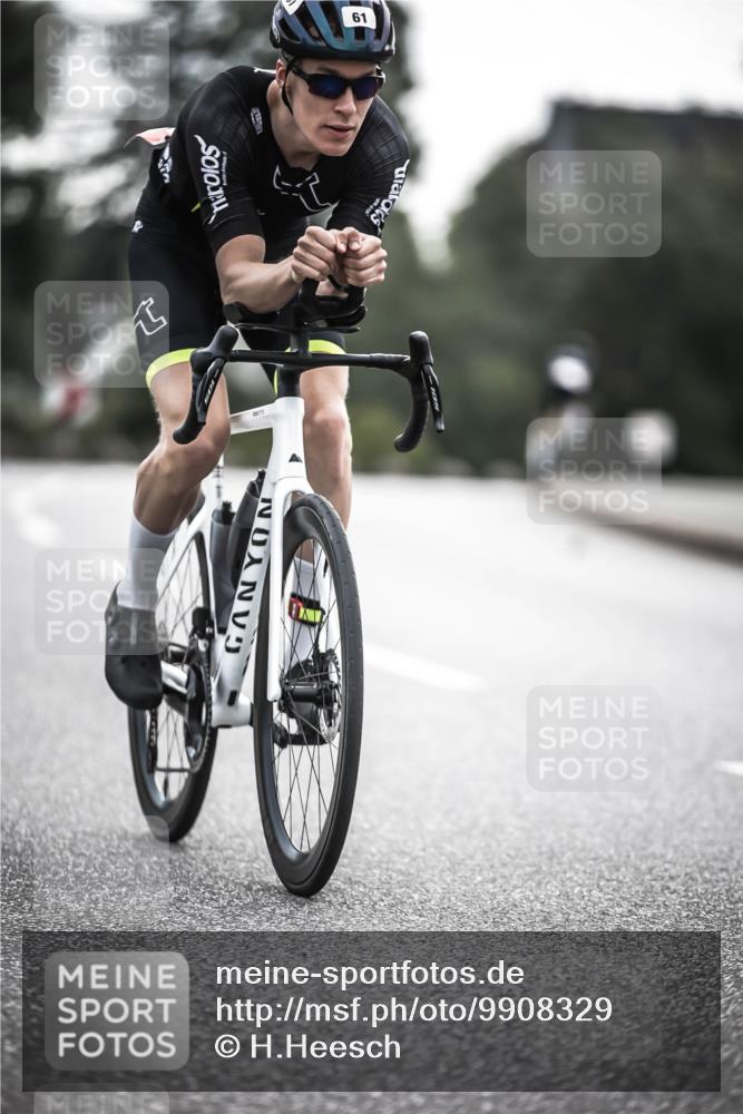 21.06.2026 - 29. Vierlanden-Triathlon H.Heesch http://msf.ph/oto/9908329 21.06.2026 09:24:55 Radfahren 39, 44, 61, 199 meine-sportfotos.de