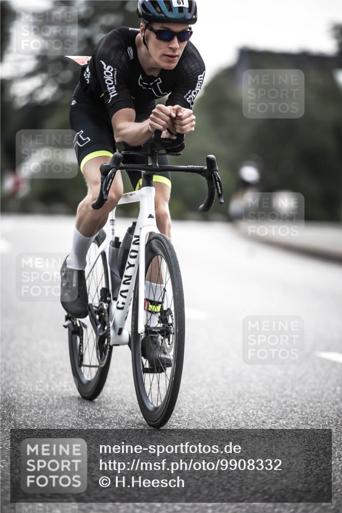 21.06.2026 - 29. Vierlanden-Triathlon H.Heesch http://msf.ph/oto/9908332 21.06.2026 09:24:55 Radfahren 39, 44, 61, 199 meine-sportfotos.de