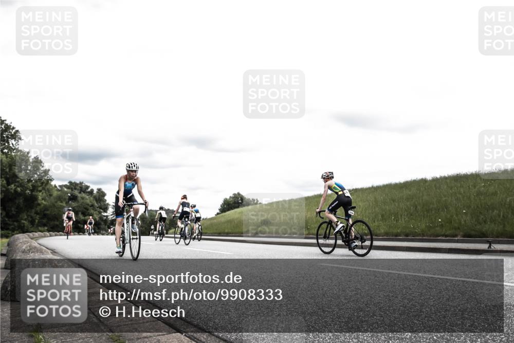21.06.2026 - 29. Vierlanden-Triathlon H.Heesch http://msf.ph/oto/9908333 21.06.2026 14:43:27 Radfahren 1232, 1262, 1287 meine-sportfotos.de