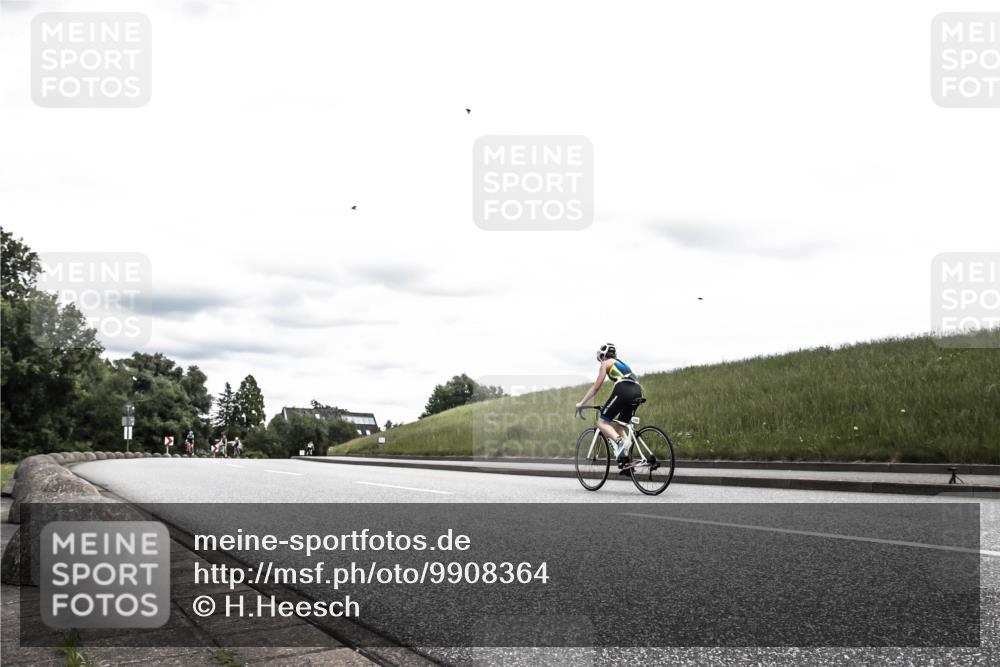 21.06.2026 - 29. Vierlanden-Triathlon H.Heesch http://msf.ph/oto/9908364 21.06.2026 14:43:35 Radfahren 1282 meine-sportfotos.de