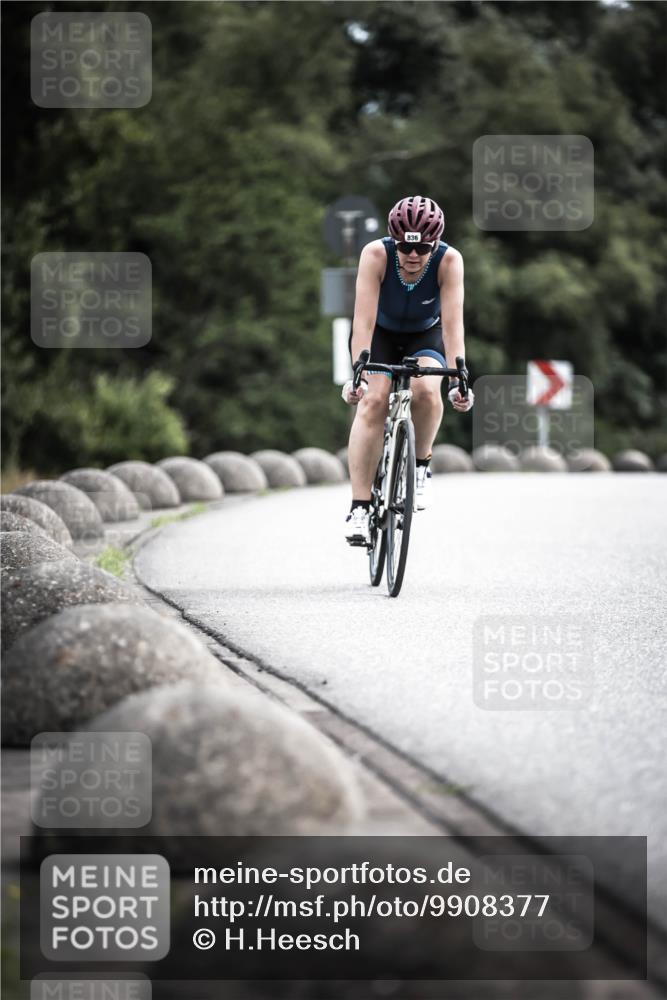 21.06.2026 - 29. Vierlanden-Triathlon H.Heesch http://msf.ph/oto/9908377 21.06.2026 11:51:01 Radfahren 233, 235, 259, 836 meine-sportfotos.de