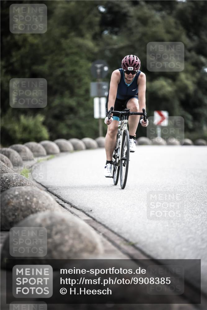 21.06.2026 - 29. Vierlanden-Triathlon H.Heesch http://msf.ph/oto/9908385 21.06.2026 11:51:01 Radfahren 233, 235, 259, 836 meine-sportfotos.de