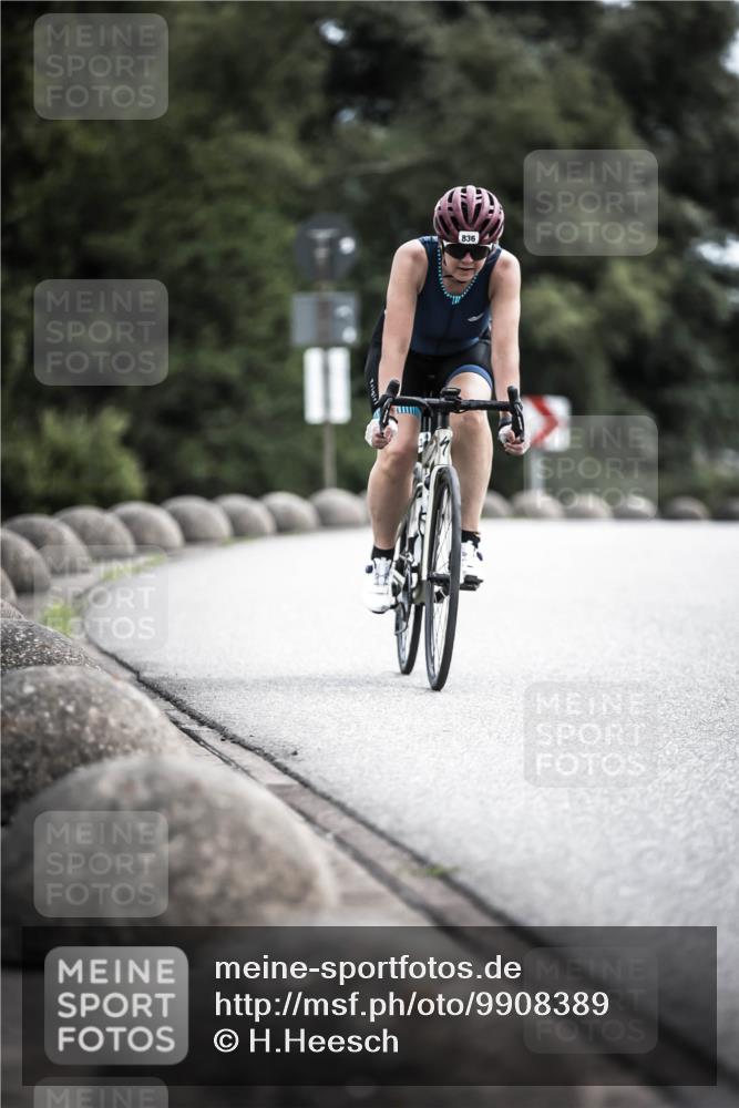21.06.2026 - 29. Vierlanden-Triathlon H.Heesch http://msf.ph/oto/9908389 21.06.2026 11:51:01 Radfahren 233, 235, 259, 836 meine-sportfotos.de