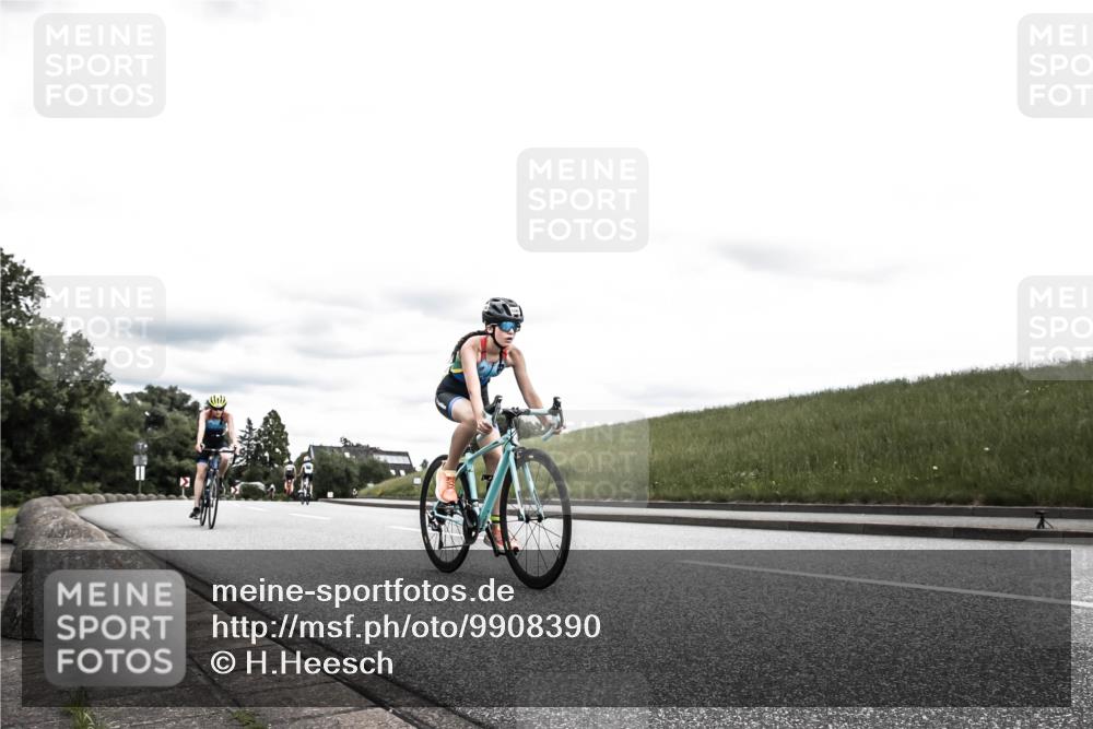 21.06.2026 - 29. Vierlanden-Triathlon H.Heesch http://msf.ph/oto/9908390 21.06.2026 14:43:41 Radfahren 1267, 1282, 1288 meine-sportfotos.de