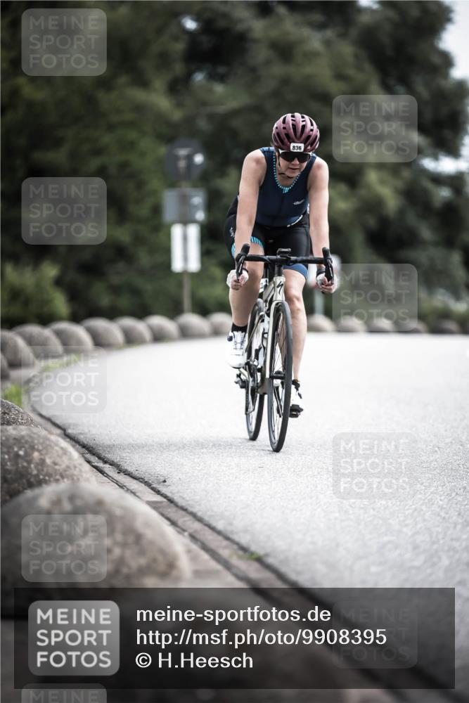 21.06.2026 - 29. Vierlanden-Triathlon H.Heesch http://msf.ph/oto/9908395 21.06.2026 11:51:01 Radfahren 233, 235, 259, 836 meine-sportfotos.de