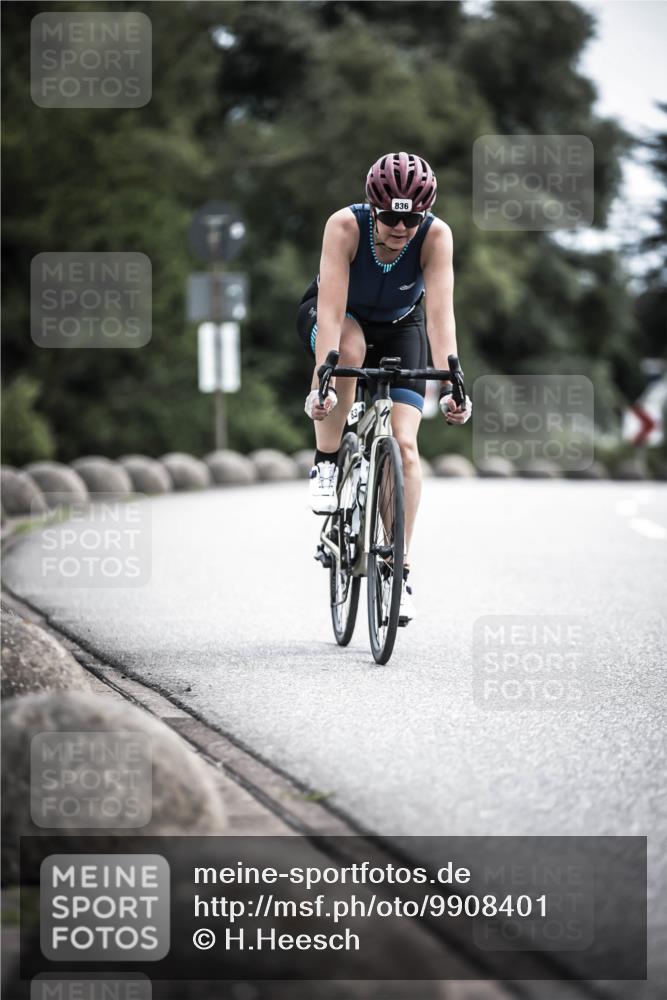 21.06.2026 - 29. Vierlanden-Triathlon H.Heesch http://msf.ph/oto/9908401 21.06.2026 11:51:01 Radfahren 233, 235, 259, 836 meine-sportfotos.de
