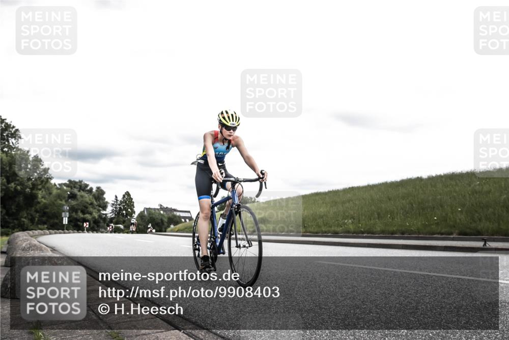 21.06.2026 - 29. Vierlanden-Triathlon H.Heesch http://msf.ph/oto/9908403 21.06.2026 14:43:42 Radfahren 1267, 1282, 1288 meine-sportfotos.de