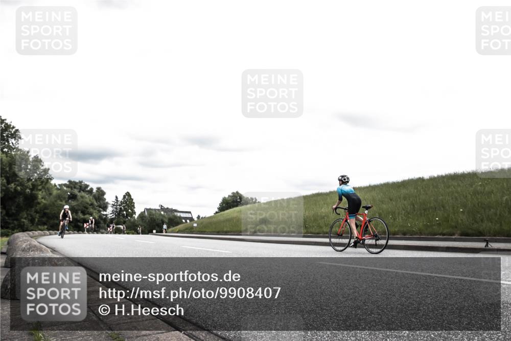 21.06.2026 - 29. Vierlanden-Triathlon H.Heesch http://msf.ph/oto/9908407 21.06.2026 14:43:47 Radfahren 1230, 1276 meine-sportfotos.de