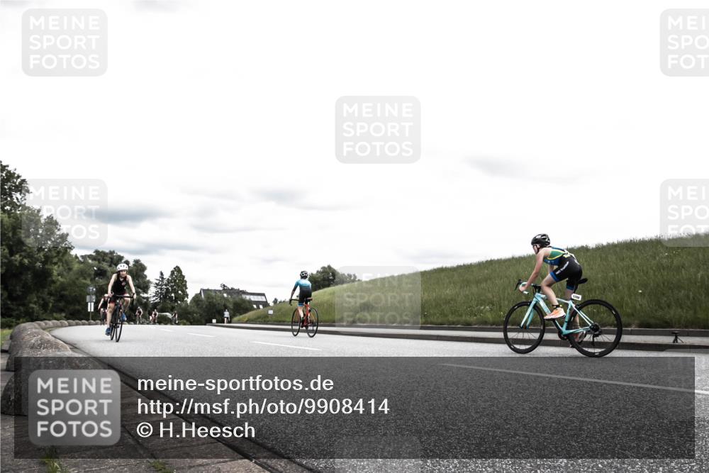 21.06.2026 - 29. Vierlanden-Triathlon H.Heesch http://msf.ph/oto/9908414 21.06.2026 14:43:48 Radfahren 1230, 1276 meine-sportfotos.de
