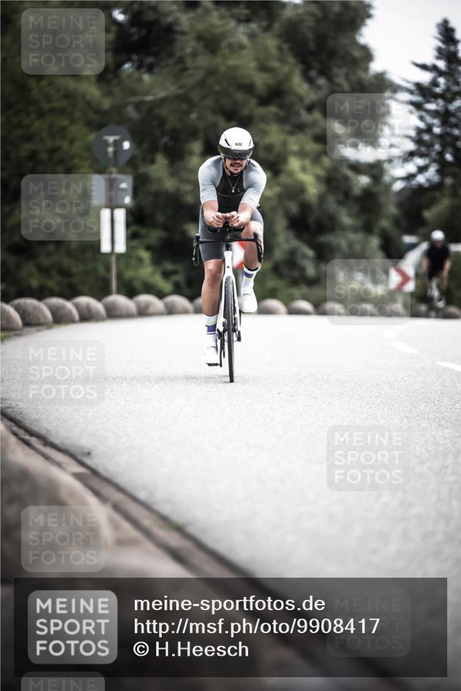 21.06.2026 - 29. Vierlanden-Triathlon H.Heesch http://msf.ph/oto/9908417 21.06.2026 11:51:41 Radfahren 260, 632, 727 meine-sportfotos.de