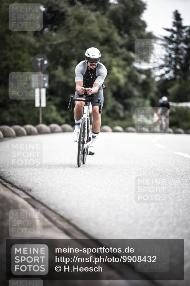 21.06.2026 - 29. Vierlanden-Triathlon H.Heesch http://msf.ph/oto/9908432 21.06.2026 11:51:41 Radfahren 260, 632, 727 meine-sportfotos.de