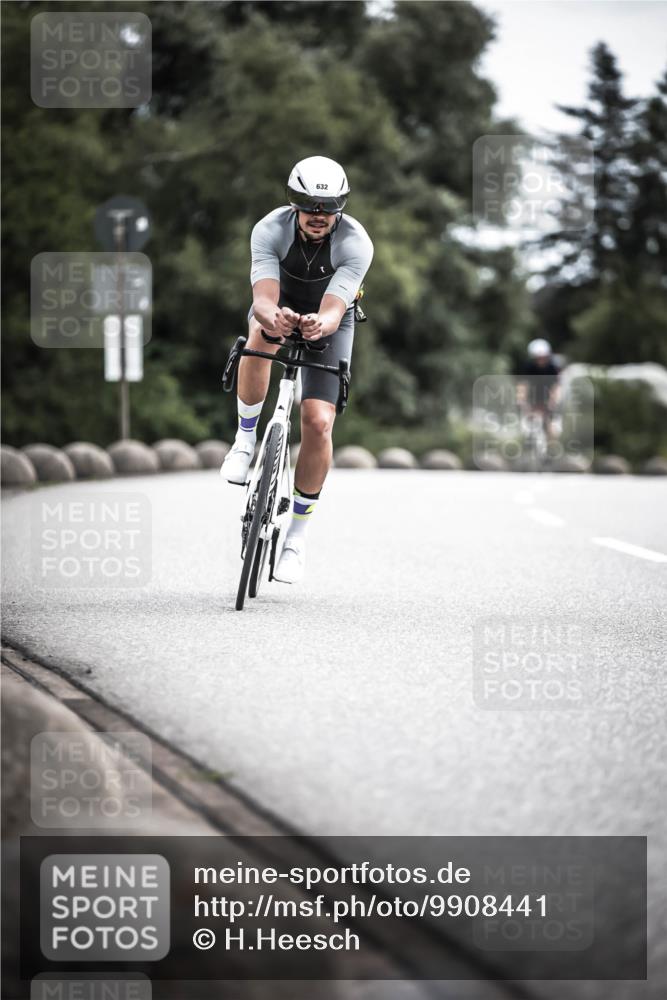 21.06.2026 - 29. Vierlanden-Triathlon H.Heesch http://msf.ph/oto/9908441 21.06.2026 11:51:41 Radfahren 260, 632, 727 meine-sportfotos.de