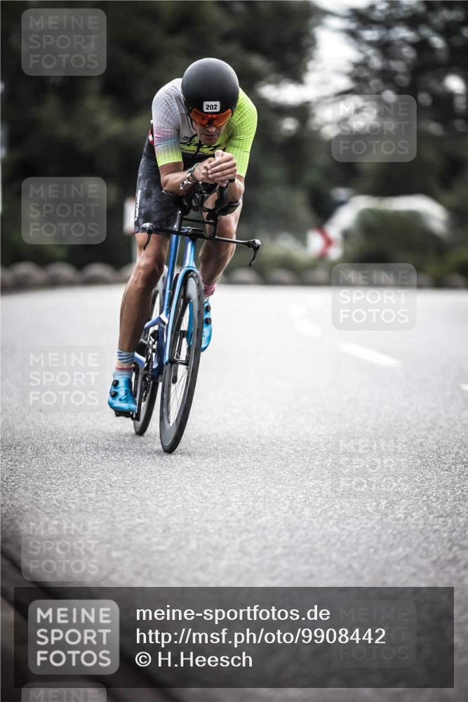 21.06.2026 - 29. Vierlanden-Triathlon H.Heesch http://msf.ph/oto/9908442 21.06.2026 09:25:20 Radfahren 40, 202 meine-sportfotos.de