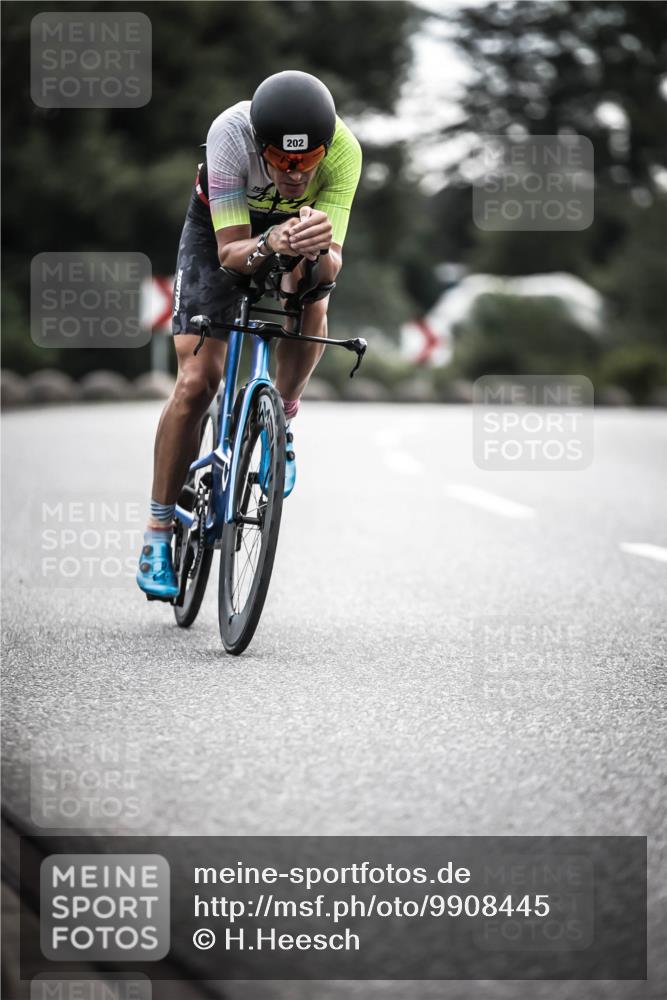 21.06.2026 - 29. Vierlanden-Triathlon H.Heesch http://msf.ph/oto/9908445 21.06.2026 09:25:20 Radfahren 40, 202 meine-sportfotos.de