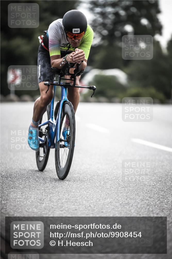 21.06.2026 - 29. Vierlanden-Triathlon H.Heesch http://msf.ph/oto/9908454 21.06.2026 09:25:20 Radfahren 40, 202 meine-sportfotos.de